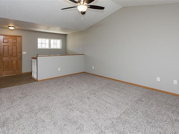 3rd image of 1216 SW Twin Gates Dr