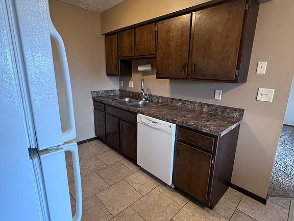 2nd image of 1822 Knox St APT 7