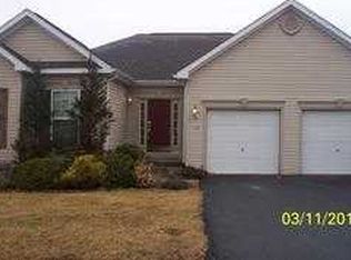 75 Corvair Ln, Inwood, WV 25428