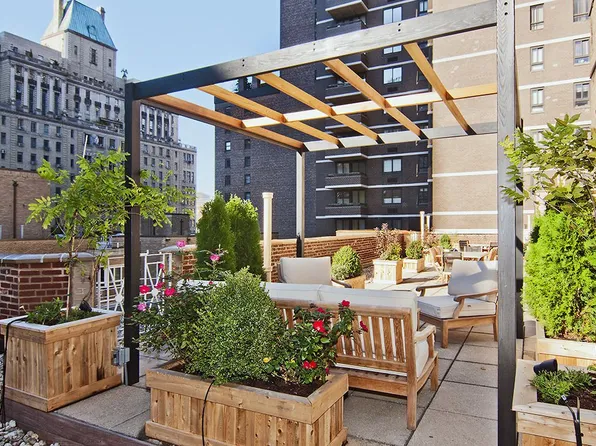 333 West 57th Street image 12 of 20