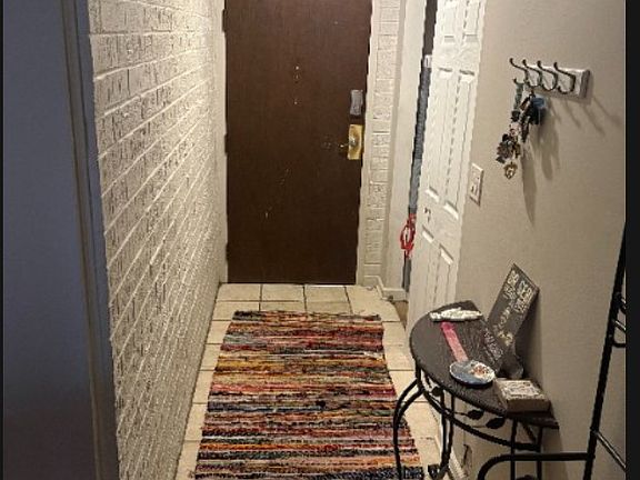 5th image of 224 E Bailey Rd APT G