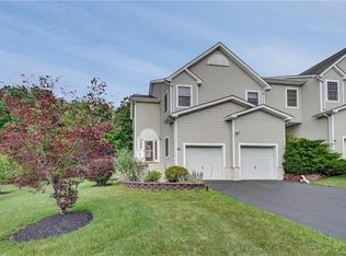 68 Pewter Cir, Chester, NY 10918