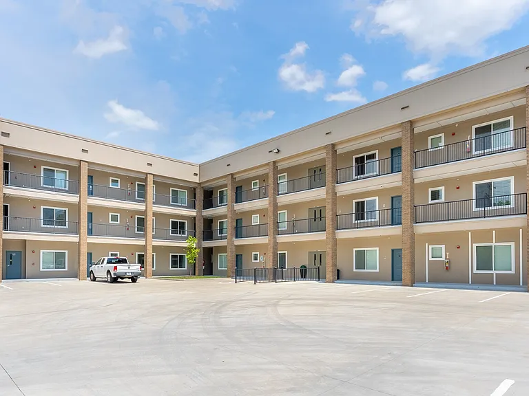 941 Main St #205 — Photo 46