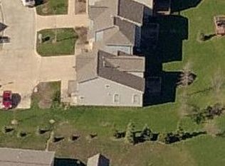 8594 Mandell Dr, Macedonia, OH 44056