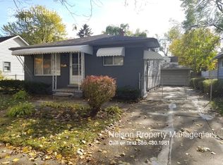 322 E Madge Ave, Hazel Park, MI 48030
