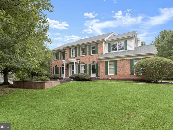 16 Charing Ct, Owings Mills, MD 21117