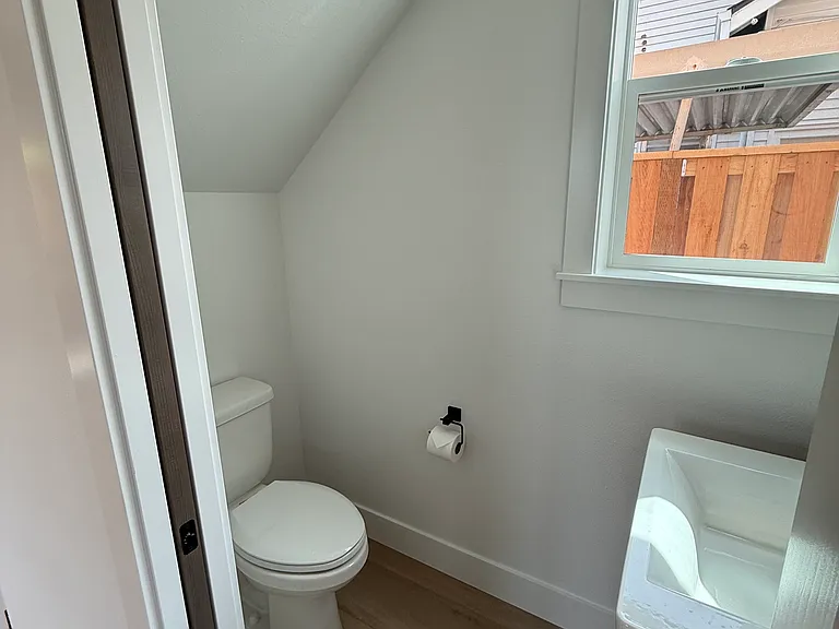 8 N Morgan St #B — Photo 8