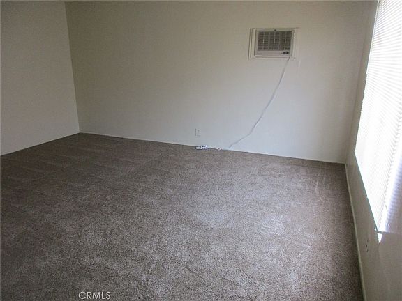 3rd image of 5054 Hill Pl