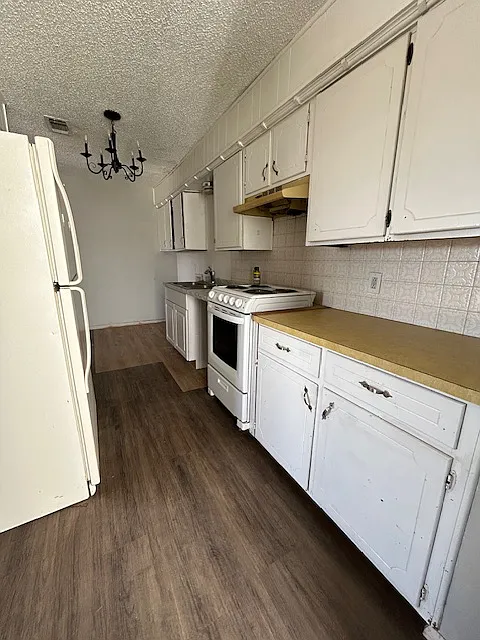 1505 Bradley Street - C — Photo 2