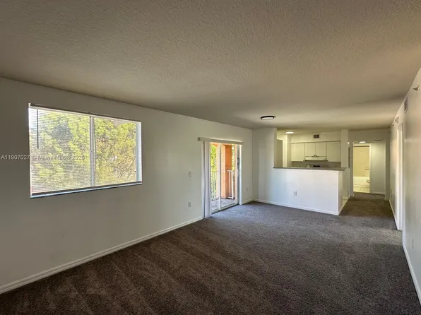 17612 NW 25th Ave APT 302, Miami Gardens, FL 33056