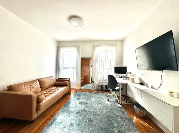 85 Bergen Street image 3 of 6