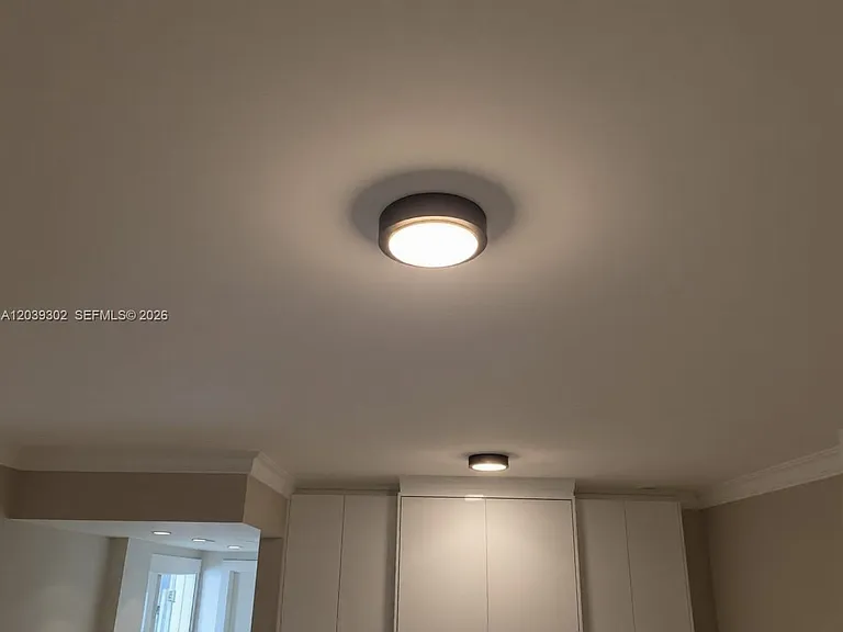10180 W Bay Harbor Dr #0 — Photo 8