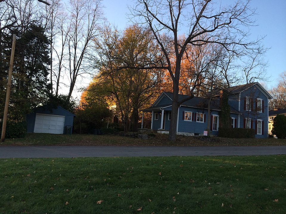 2nd image of 107 Walnut Street