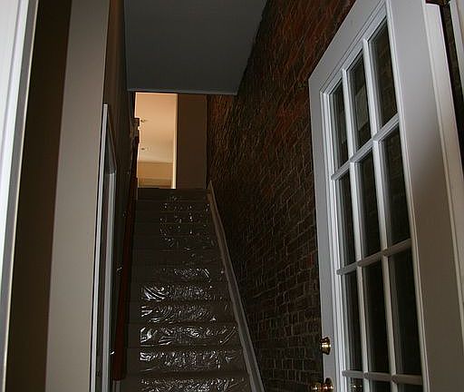 Beautiful entrance 2nd floor