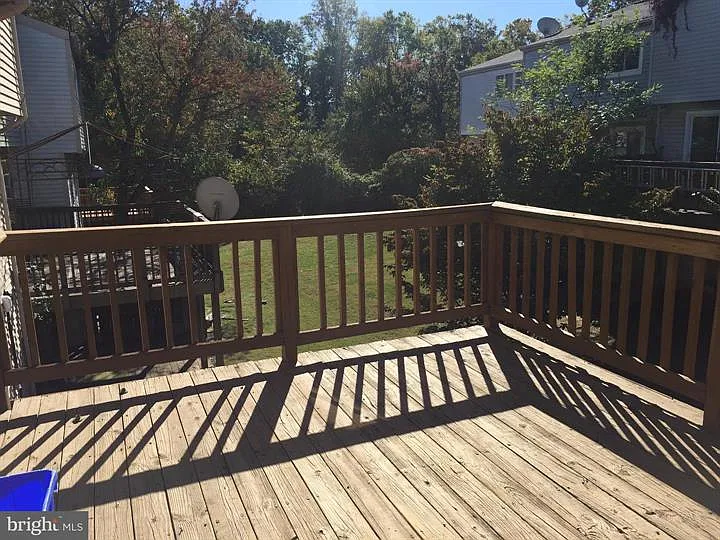 3 bed, 2.5 bath, 1220 sqft, $2,650 — Photo 3