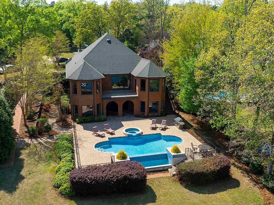 1st image of 467 Greenetree Ln