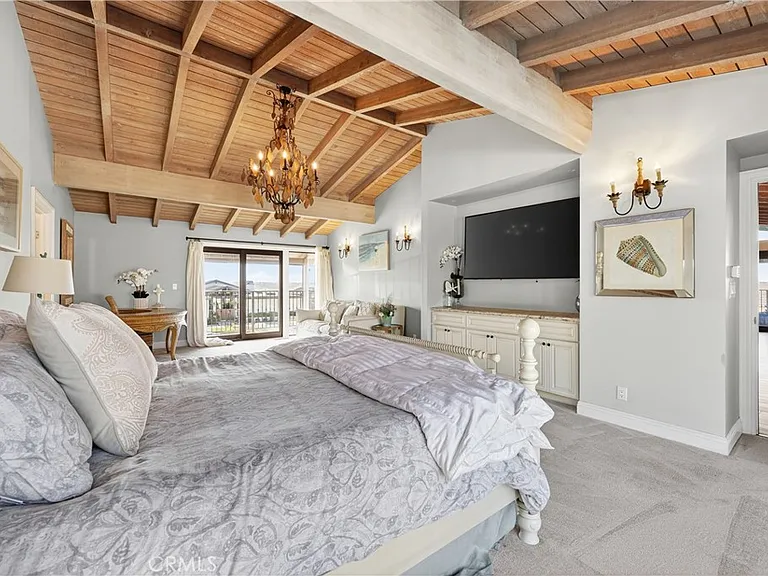 8 Monarch Bay Dr — Photo 17