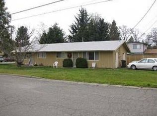 522 SE J St, Grants Pass, OR