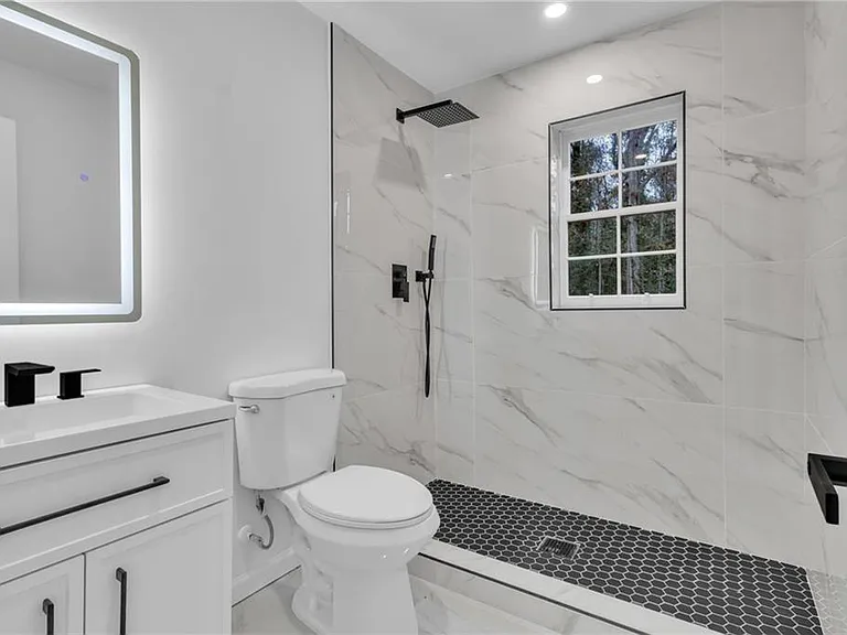 3296 Columbia Woods Dr — Photo 36