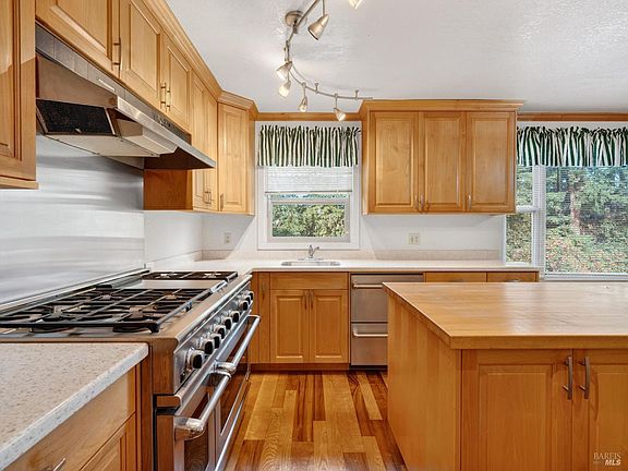4th image of 640 Dora Avenue