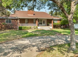 700 W Oak Ridge Dr, Marble Falls, TX 78654