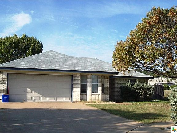 2nd image of 2209 Mattie Cir