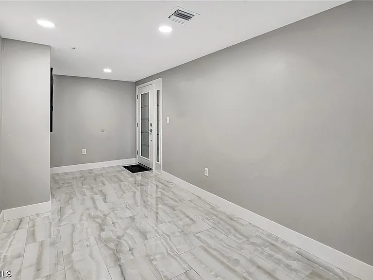 1900 Virginia Ave #103 — Photo 5