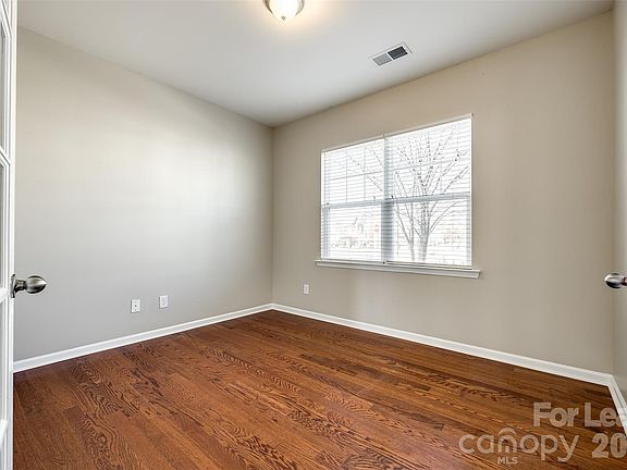5th image of 3000 Sewee Ln