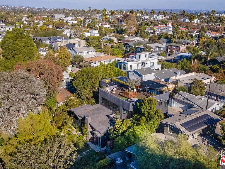 746 Marco Pl — Photo 74