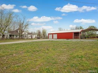 1924 High St, Chester, IL 62233