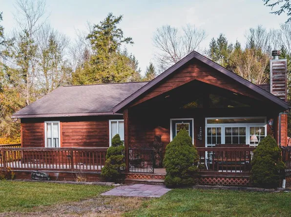 69 Elk Horn Dr, Benezette, PA 15821