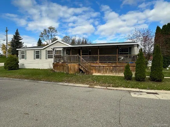 2700 Shimmons Rd Lot 157, Auburn Hills, MI 48326