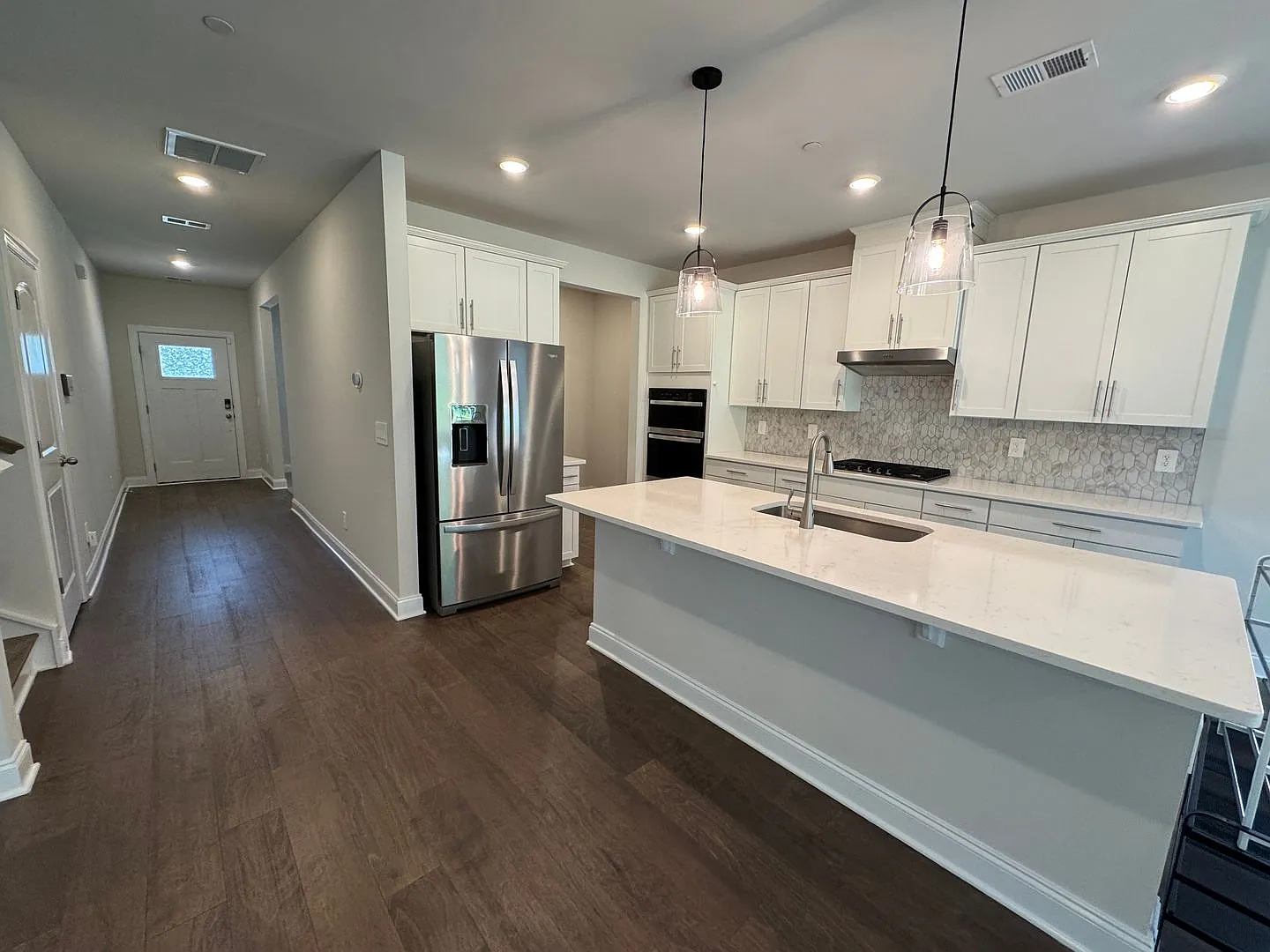 Like-New 5 Bedroom Home in the Heart of Smyrna! — Photo 4