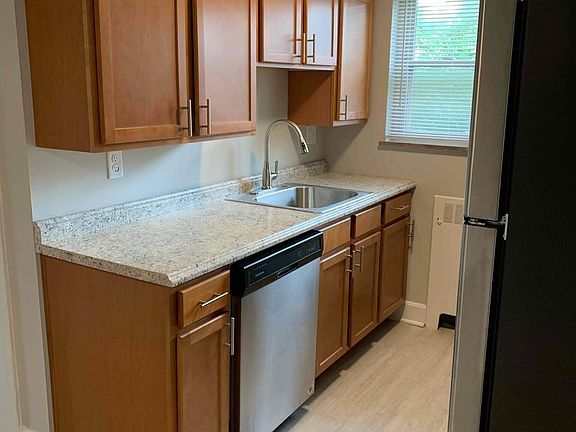 3rd image of 2702 Edroy Ct #2723-69