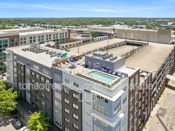 100 E Washington St, Greenville, SC