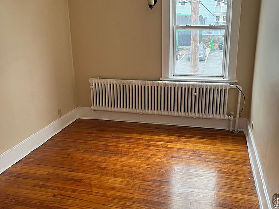 5th image of 158 Morton Ave Floor 2