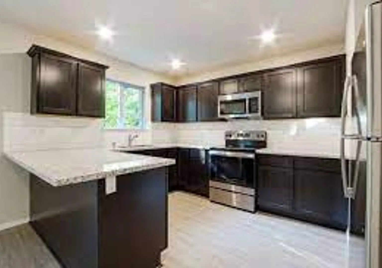 Willoughby 17800 - Thornbury Condos — Photo 3