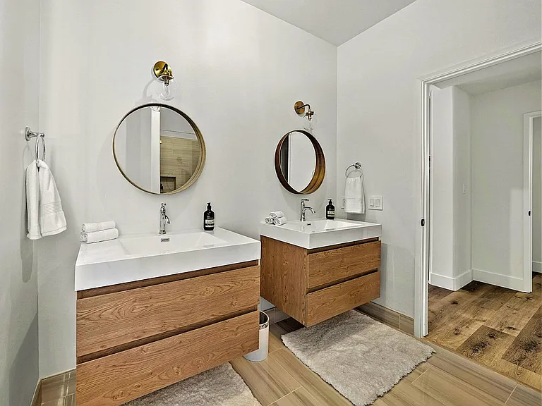 1744 Butler Ave — Photo 27