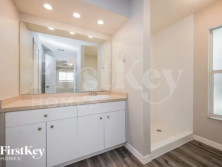 3013 25th St SW — Photo 10
