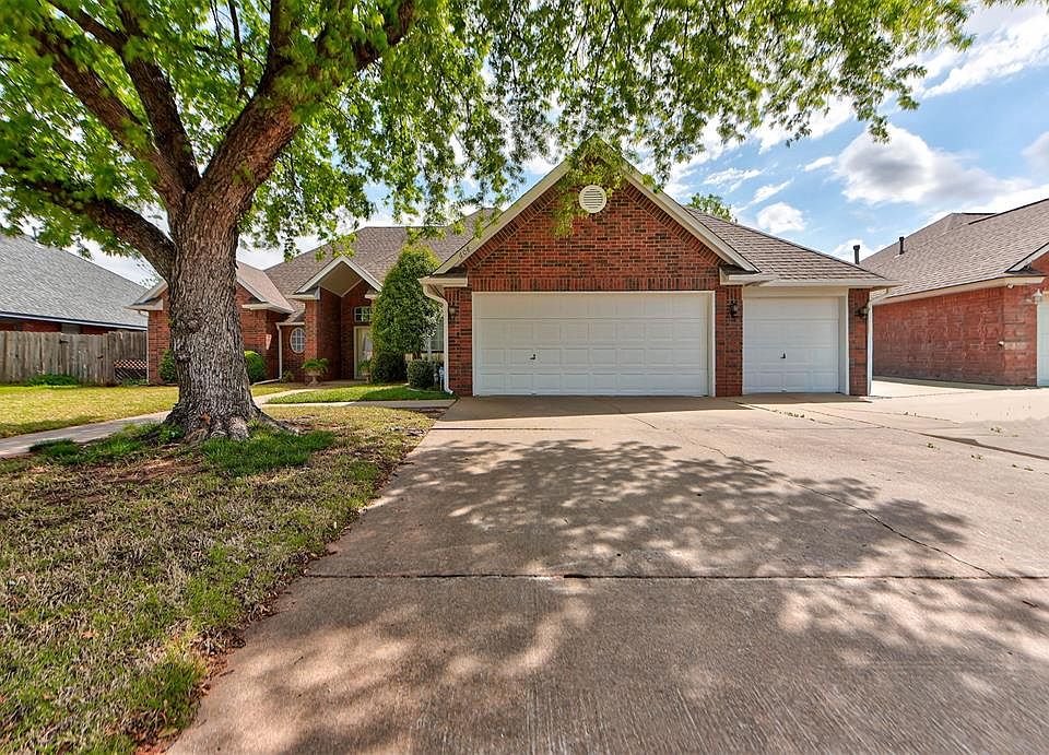 1st image of 608 N Remington Way