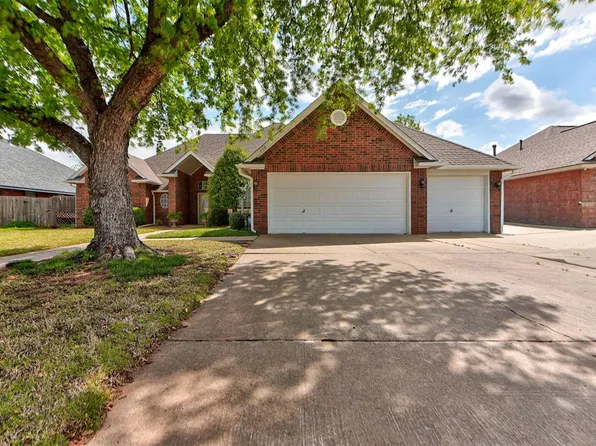 608 N Remington Way, Mustang, OK 73064