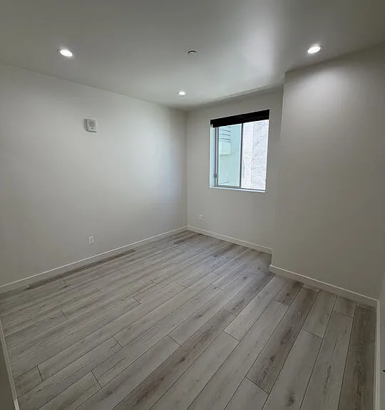 124 S Croft Ave #303 — Photo 18
