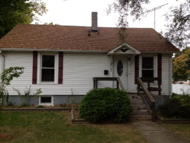 2nd image of 305 S Summit St