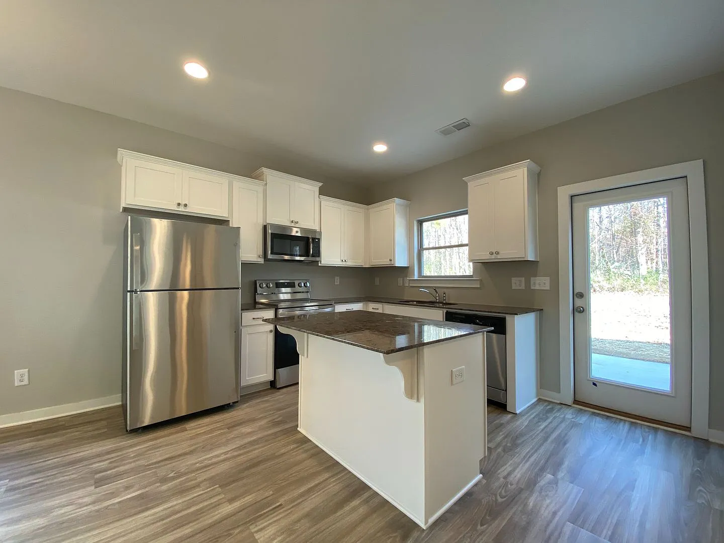 Home for Rent in Clay, AL Available to View with a 48 Hour Notice! — Photo 4