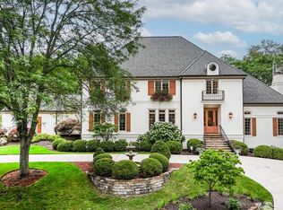 2904 Lower Grandin Rd, Cincinnati, OH 45208