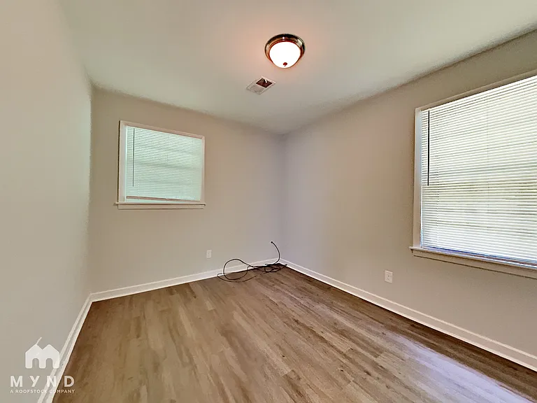 108 Winnetka Way — Photo 12
