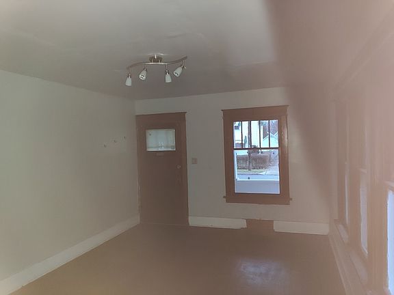 5th image of 250 72nd St