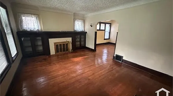 3 bed, 1248 sqft, $1,100 — Photo 2