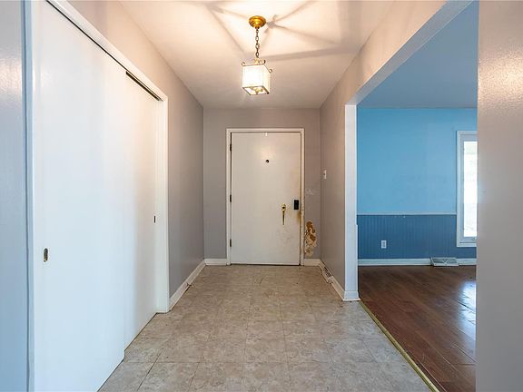 3rd image of 12095 Mignon Dr