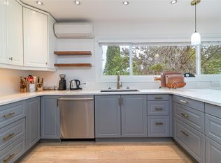 4030 Grange Rd, Saanich, BC V8Z 4V3